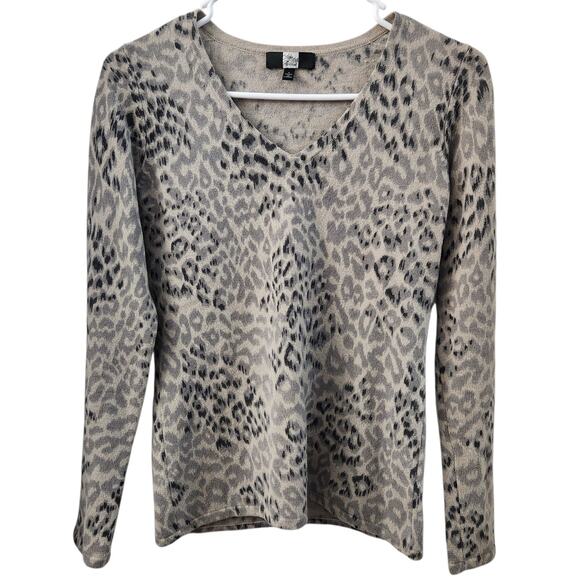 Saks Fith Avenue Cashmere Animal Print V Neck Sweater S Cozycore Fall Office - Picture 1 of 8